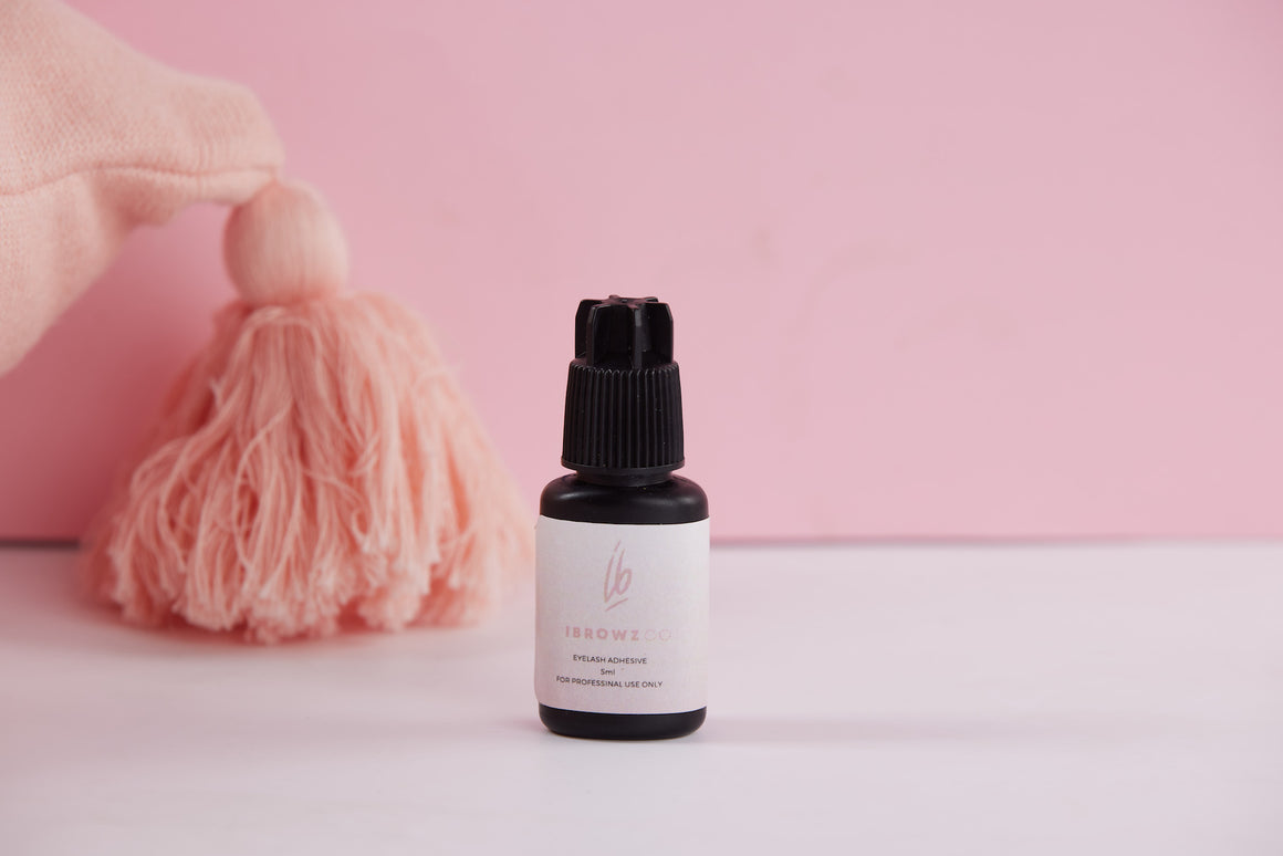 Adhesives / Adhesive Accessories